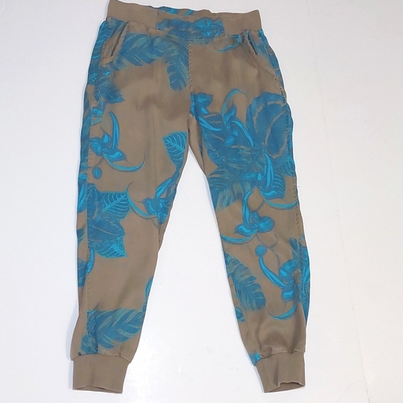 Kavu Tropical Print Tencel Joggers, size XS - Picture 2 of 7
